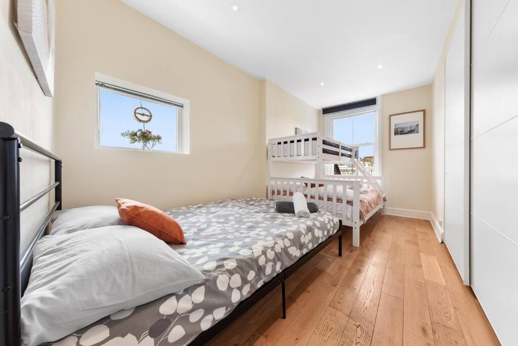 Spacious Sleep 11 With Terrace In Earls Court Ec99 Лондон Экстерьер фото
