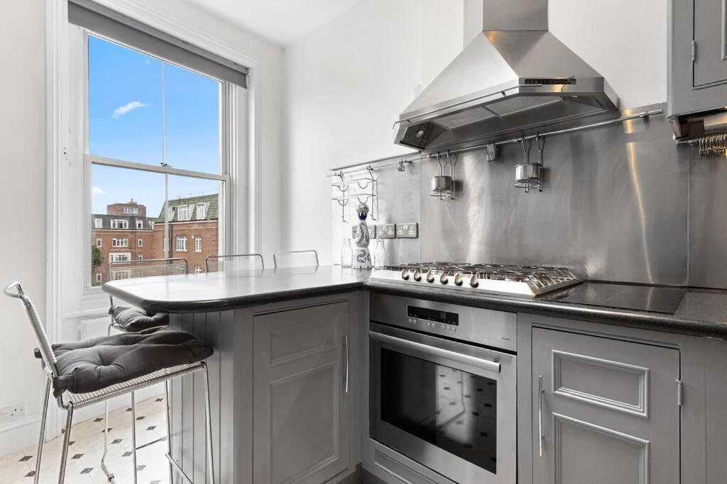 Spacious Sleep 11 With Terrace In Earls Court Ec99 Лондон Экстерьер фото