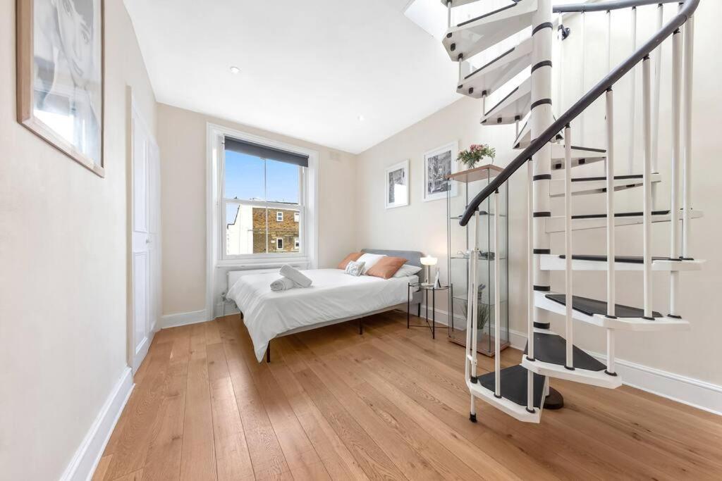 Spacious Sleep 11 With Terrace In Earls Court Ec99 Лондон Экстерьер фото